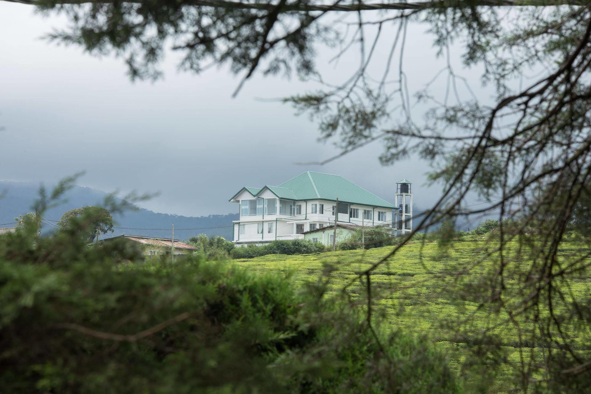 山茶花大酒店 努沃勒埃利耶 外观 照片